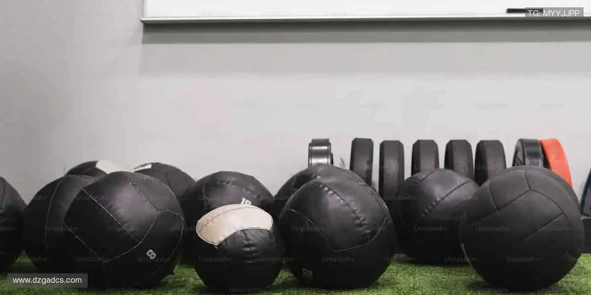 实时互动，弹幕狂欢！🎮🎉 体育直播，让热爱更有温度！